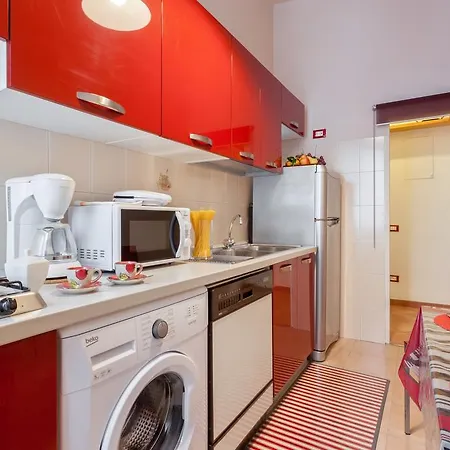 Apartment Famagosta 63 Rome